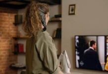 Affare imperdibile: Risparmia oltre 600€ su questa meravigliosa smart TV LG OLED da 55″!