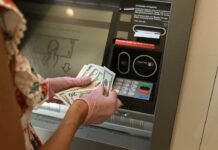 Bancomat, un venerdì pericoloso: il rischio di perdere tutto se non lo utilizzi con prudenza