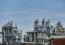 Chi paga il “conto” della crisi climatica? Scopri come i ricchi sono i veri protagonisti!