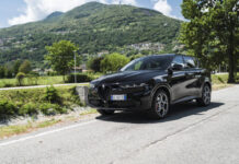 Alfa Romeo Tonale Plug-in Hybrid Q4: Scopriamo Tutti i Dettagli Che Ci Sono Piaciuti (e Quali No) | La Nostra Prova!