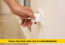Attenzione: il gesto quotidiano che mette a rischio la tua vita! L’incredibile storia del teenager vittima di uno smartphone trappola mortale.