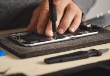 Batteria rimovibile: il segreto dei telefoni moderni svelato! Scopri perché è scomparsa e le ragioni che ne hanno condizionato la tua scelta
