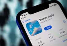 Bluesky in affanno: la fuga degli utenti mette a dura prova il sistema!