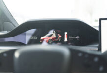 Energia solare illimitata per Tesla: il futuro dell’autonomia elettrica è qui!