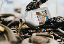 Il titolo potrebbe essere: “Attenzione! Se sbagli i tempi di sostituzione dell’olio motore, stai distruggendo la tua auto!”