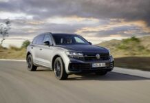 La Touareg R eHybrid: la potenza ecologica che conquista l’Italia!