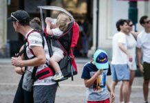 La verità sulla divisione dei soldi ai figli: cosa dice davvero la legge