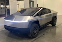 Potenziato, innovativo, irresistibile: il Cybertruck non si ferma! Scopri perché non potrai fare a meno di guardarlo!
