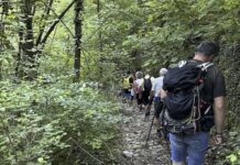 SOS emergenze via satellite salva due turisti perduti nei boschi della Toscana: un’avventura mozzafiato!