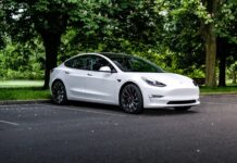 Tesla Model 3: Esclusive foto spia svelano il rivoluzionario restyling in arrivo!
