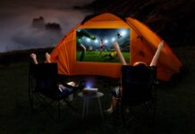 Un mini proiettore da sogno a soli 59€: Il compagno ideale per le notti estive!