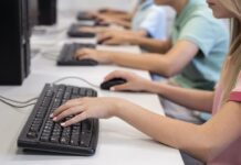 Una combinazione segreta per proteggere la scuola: la password che tutti gli studenti dovranno imparare
