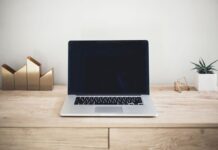Il tuo laptop dice basta? Tre segnali che non puoi ignorare!