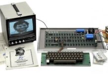 La nota segreta di Steve Jobs sulla Apple-1: venduta all’asta per 175.000 dollari. Scopri il prezioso messaggio del genio innovativo dietro il successo di Apple!