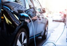 La rivoluzione delle auto elettriche: un italiano su tre sarà al volante entro 10 anni!