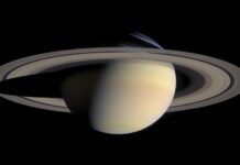 Le tempeste secolari di Saturno: uno spettacolo cosmico da non perdere!