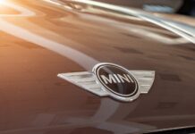 MINI Countryman: il collaudato re degli asfalti del Nurburgring per la nuova generazione. Scopri cosa c’è dietro l’emozionante fase di test!
