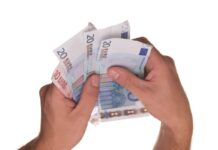 Salario minimo: un aumento che grava sulle spalle degli italiani: scopri chi paga il conto