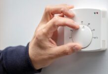 Termostato intelligente: regola la temperatura e risparmia subito!
