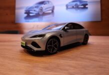 Batteria BYD Seal vs Tesla Model 3: la prova su strada che sconvolgerà l’industria automobilistica