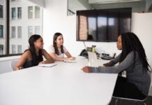 Colloquio di lavoro: le informazioni essenziali per prepararti in anticipo e risparmiare tempo prezioso